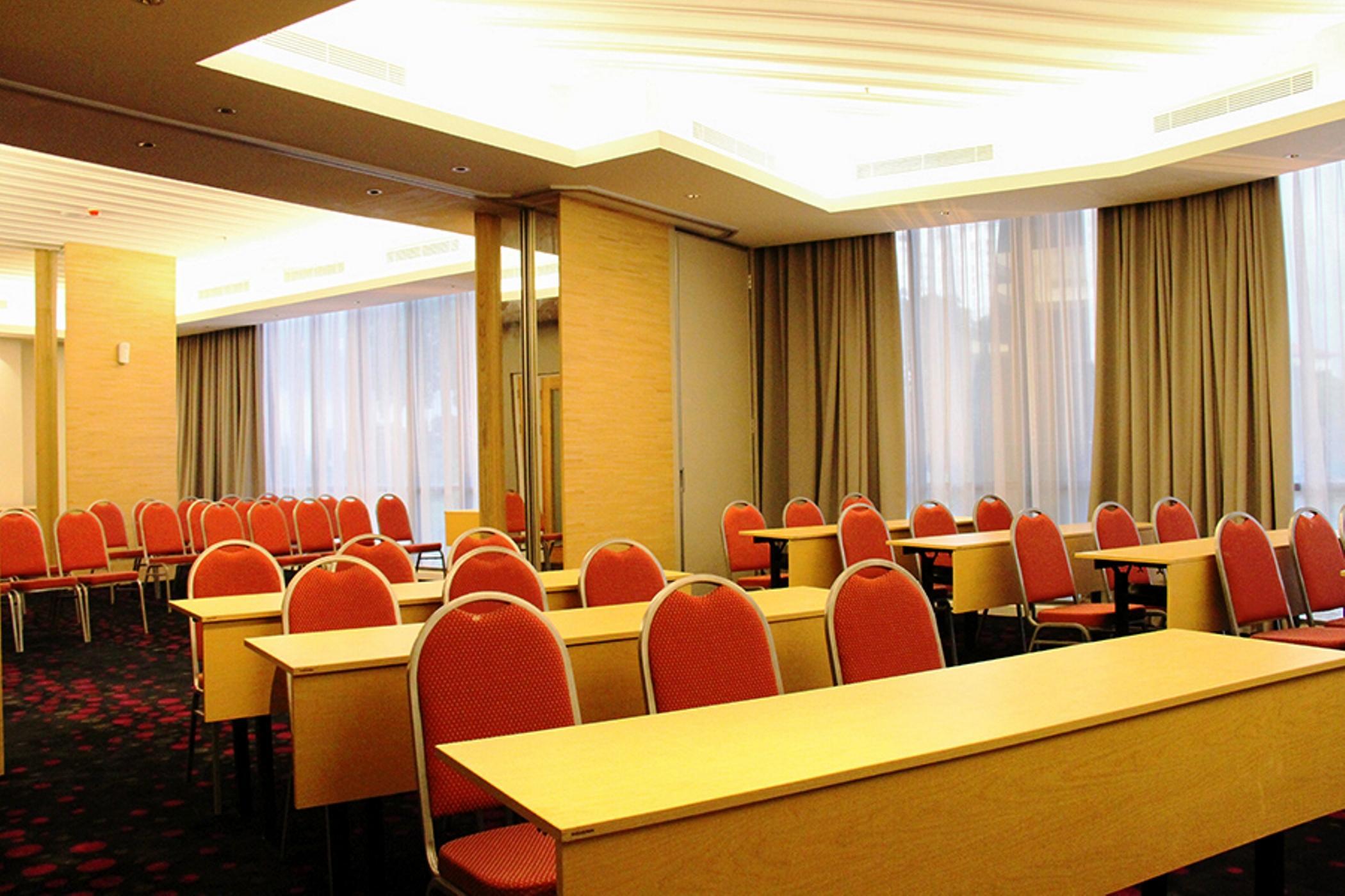 The 1O1 Jakarta Sedayu Darmawangsa Exterior photo