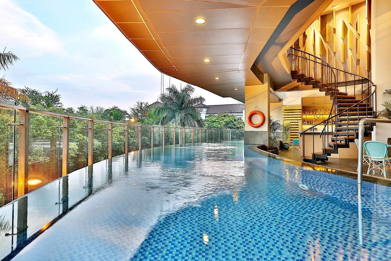 The 1O1 Jakarta Sedayu Darmawangsa Exterior photo